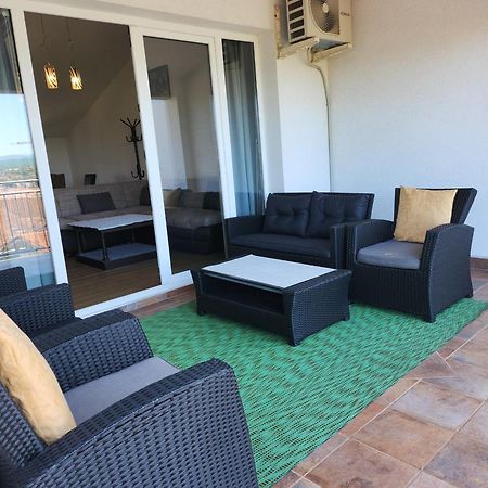 Apartments Milica Malinska Εξωτερικό φωτογραφία